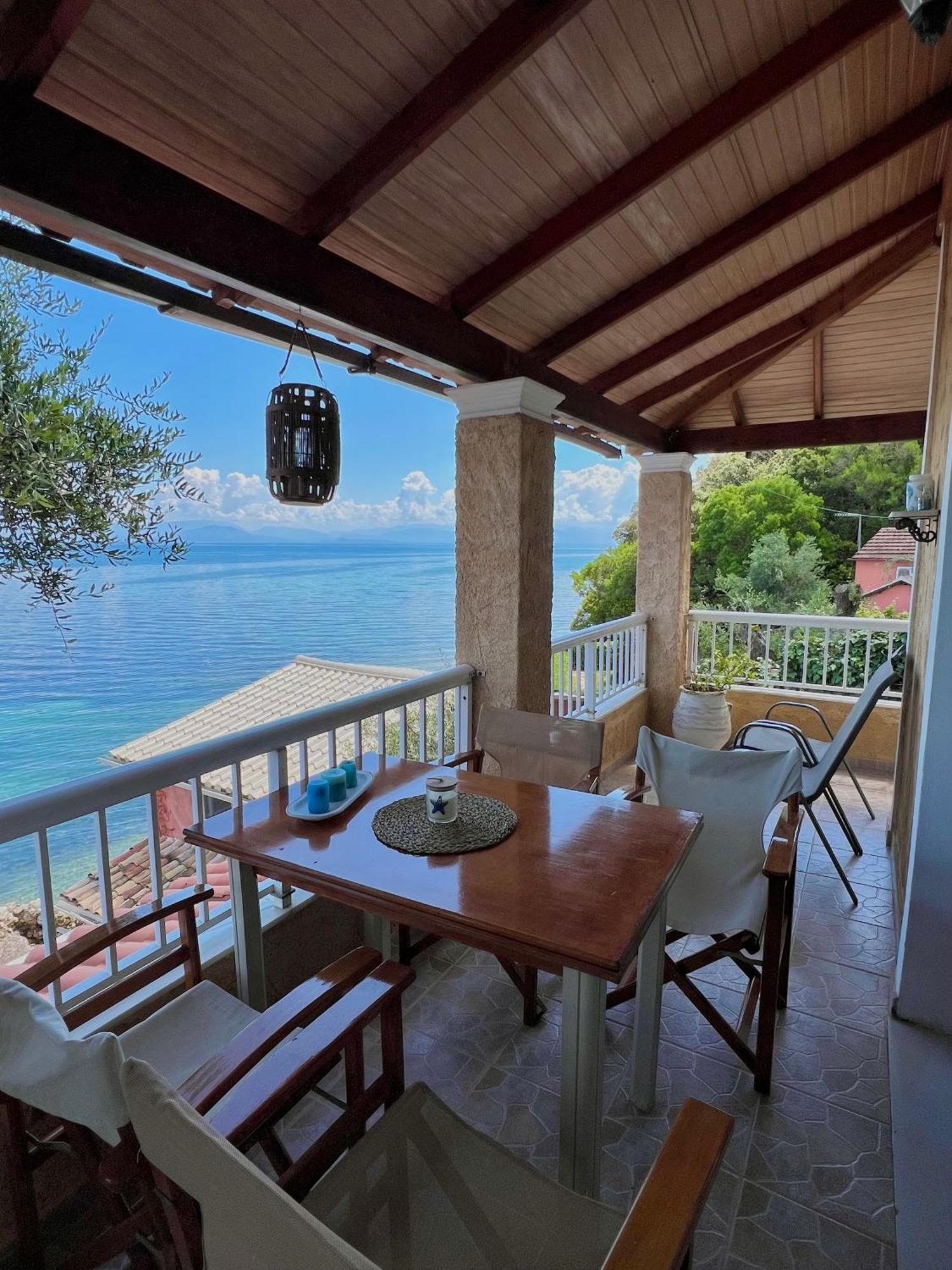 Kohyli Beachfront House Agia Pelagia Chlomou Exterior foto
